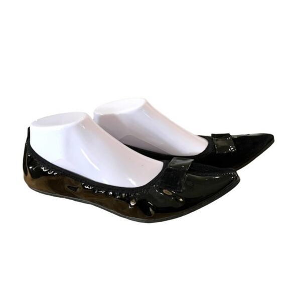 folds shoes Half black patent and half faux suede size 40 Run a Bit narrow - Picture 1 of 9